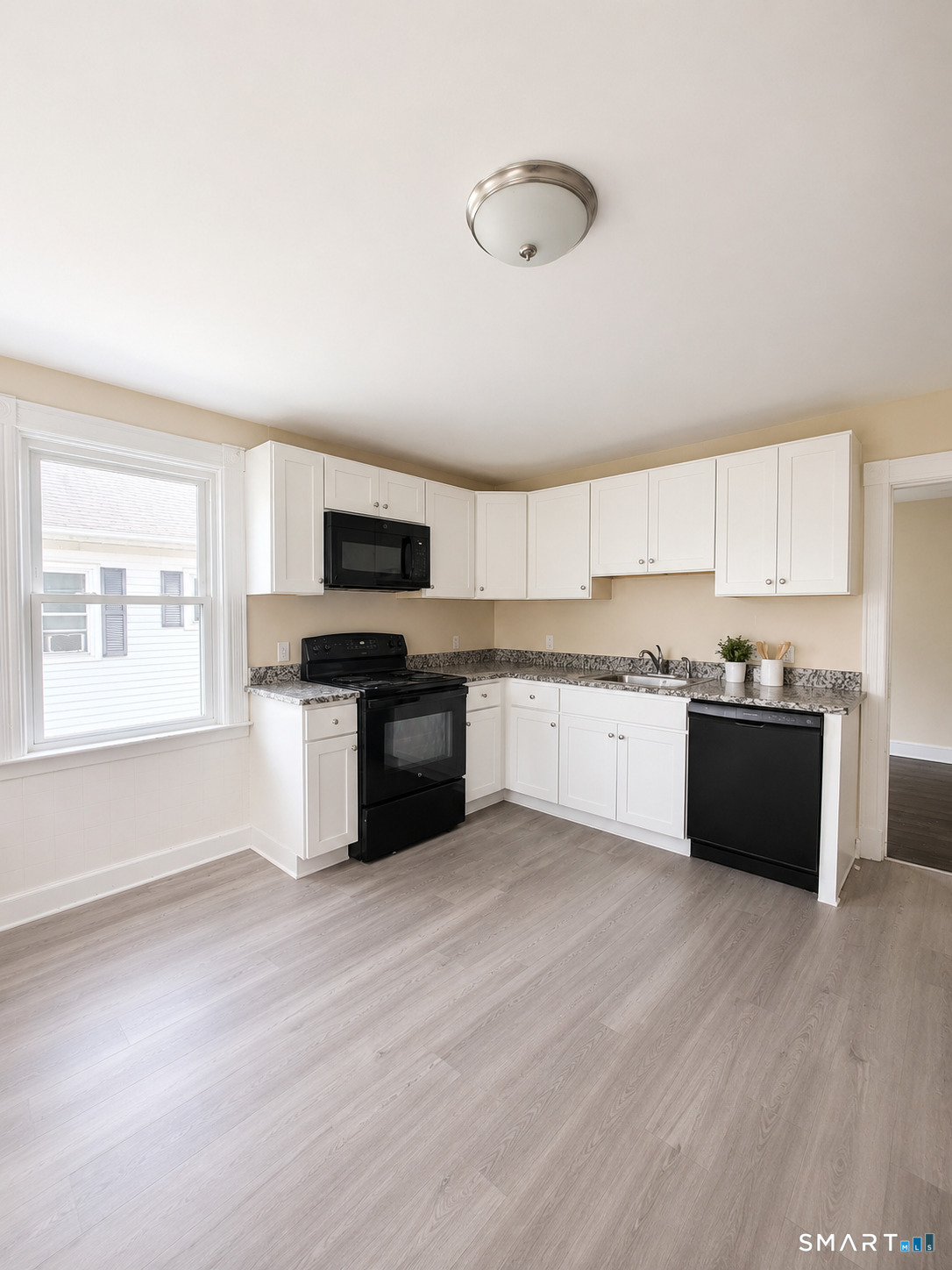564-566 High Street Middletown CT 06457