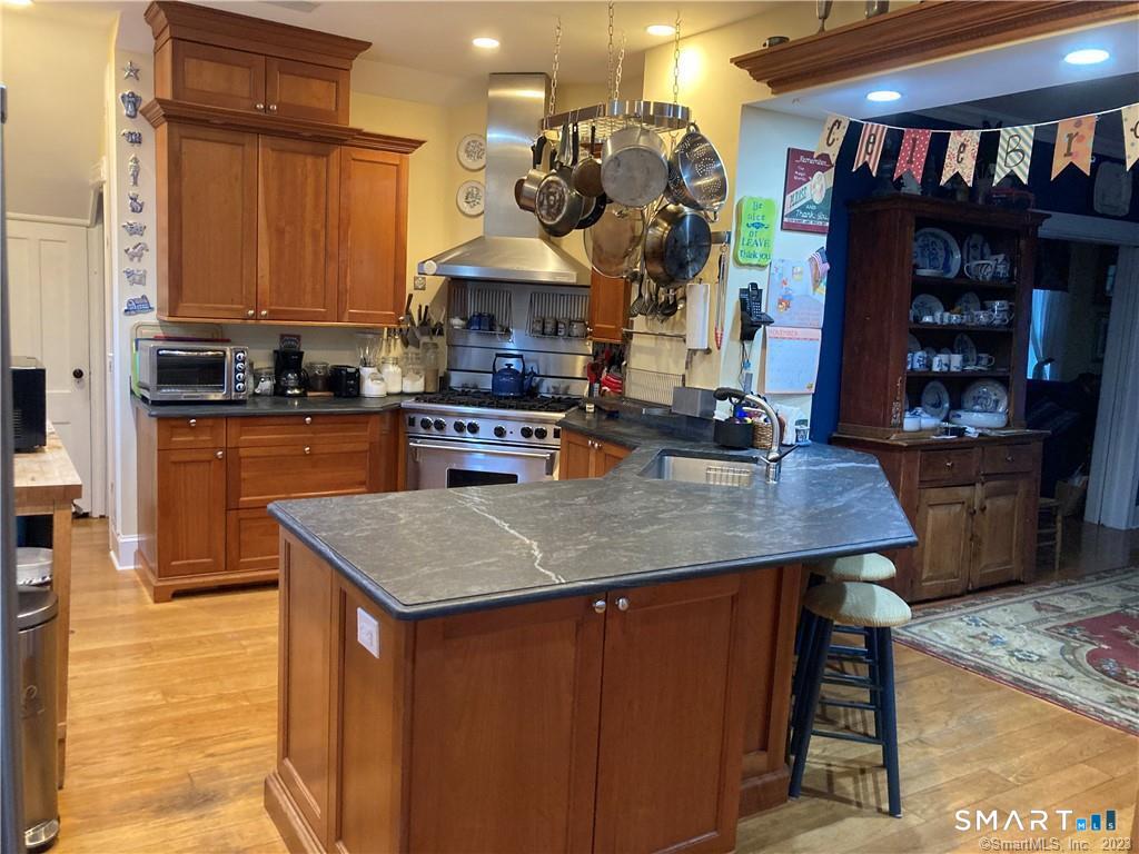 126 East Avenue New Canaan CT 06840