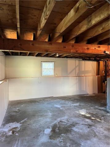 81 Crabtree Lane Milford CT 06460