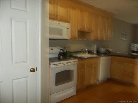 7 Reggie Way East Windsor CT 06016