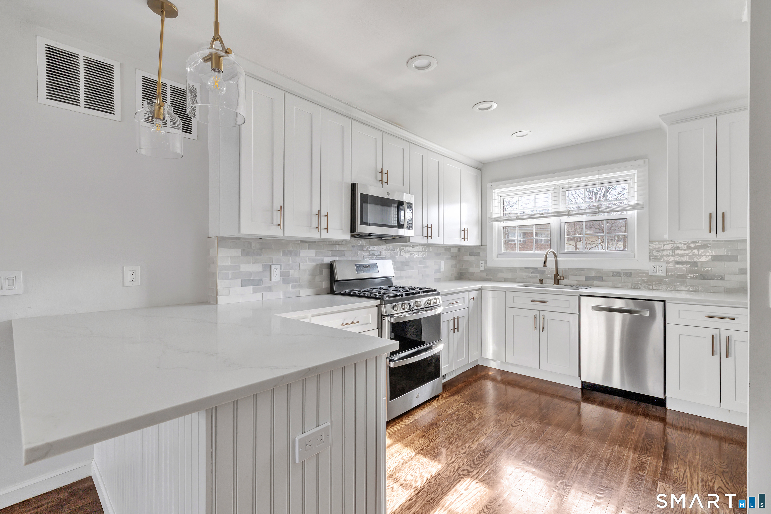 245 Unquowa Road Fairfield CT 06824