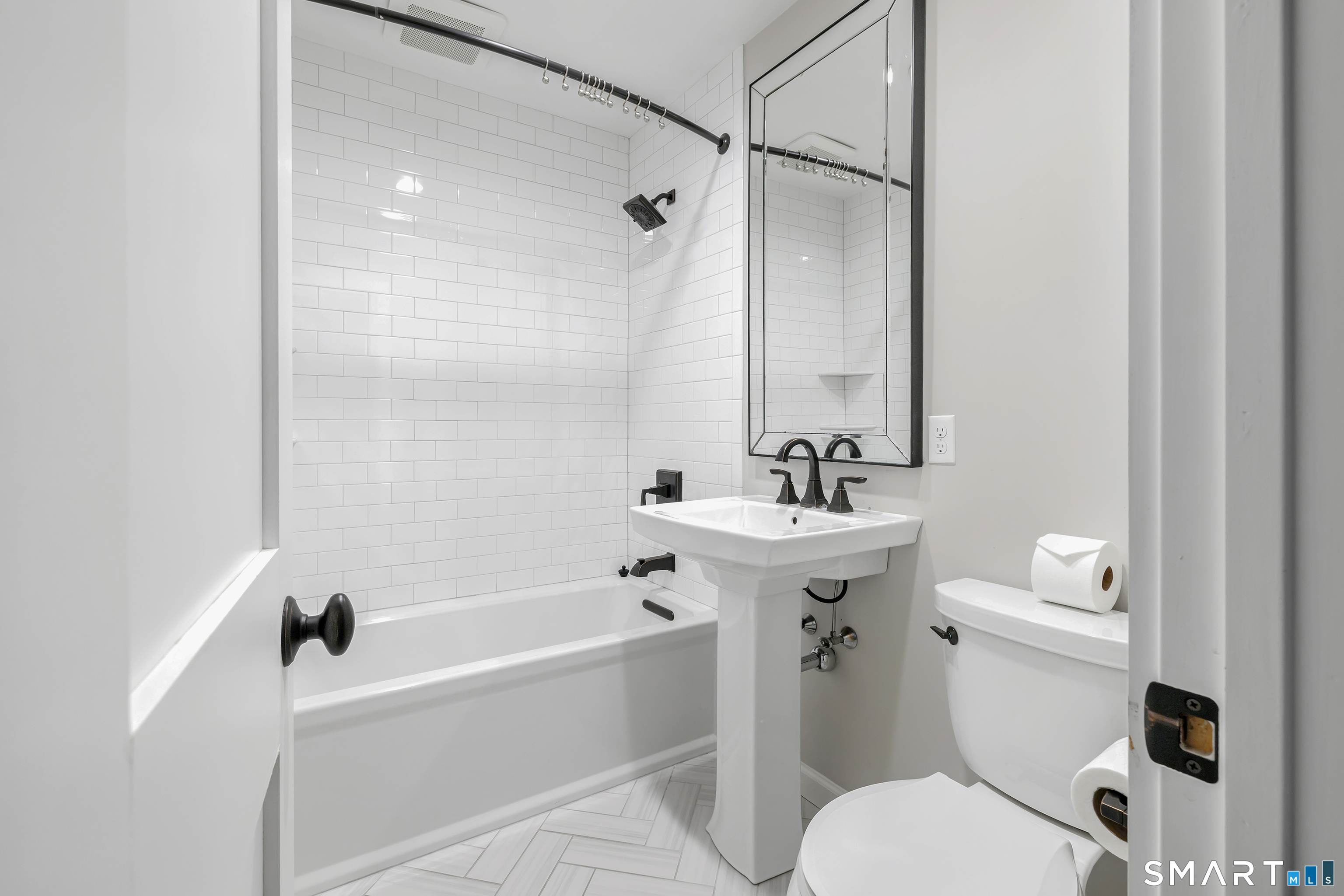 245 Unquowa Road Fairfield CT 06824