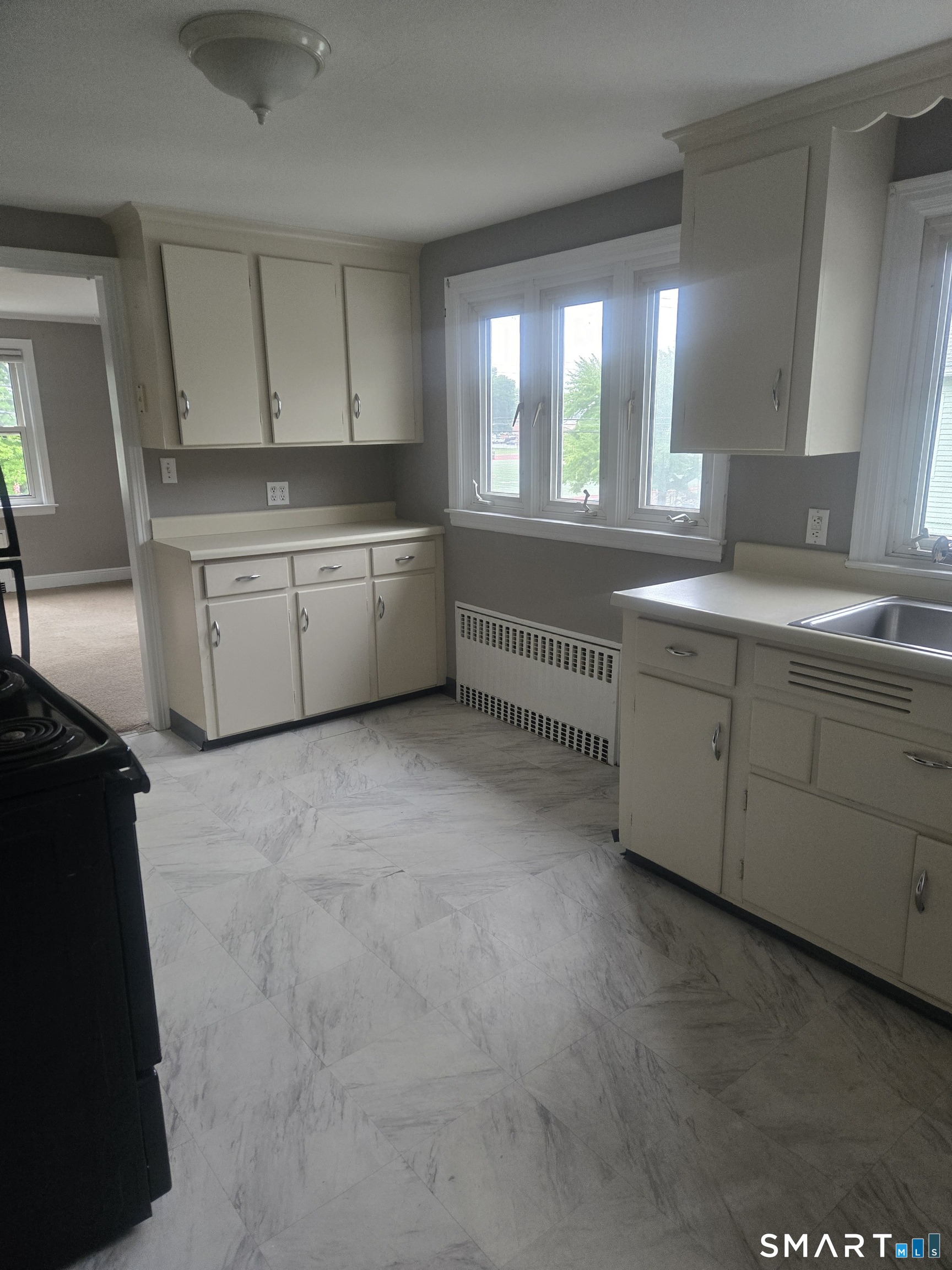 63 Brookfield Street Manchester CT 06040