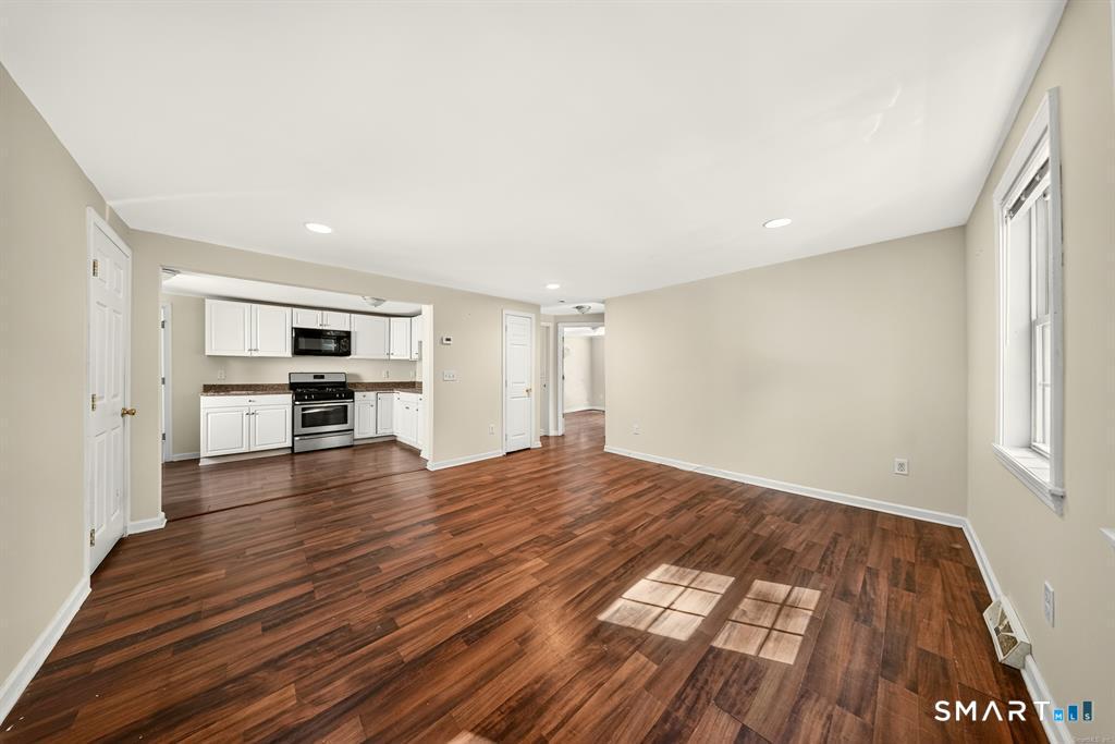 West Haven CT, 185 Forest Road