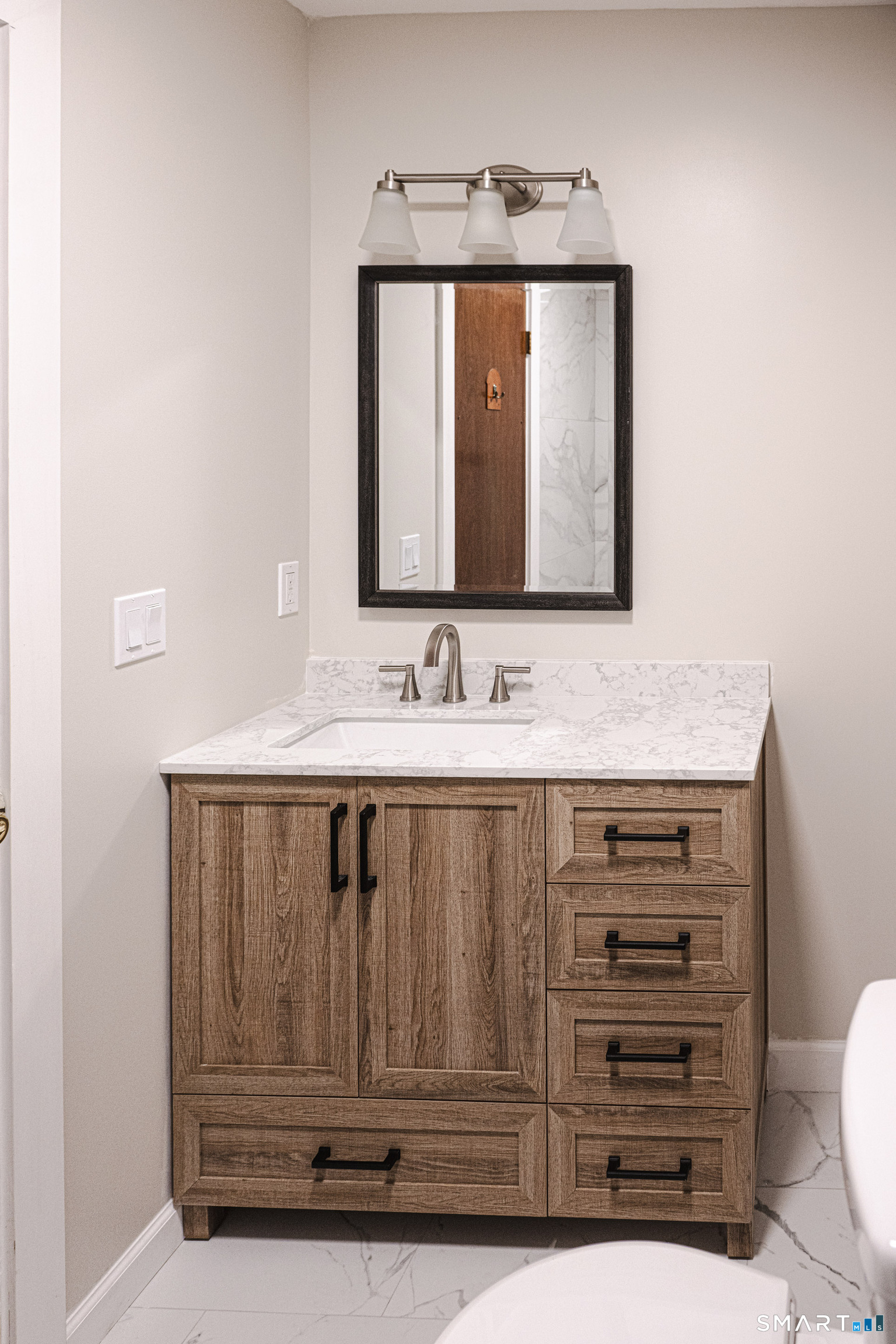 13 Santangelo Terrace Derby CT 06418