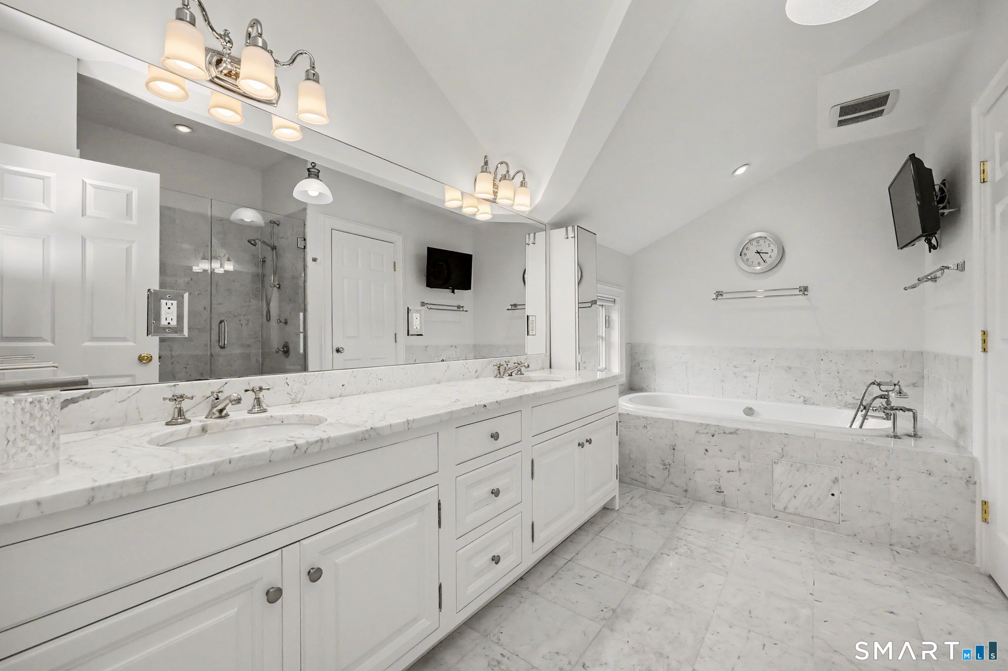 16 Elmwood Drive Fairfield CT 06890
