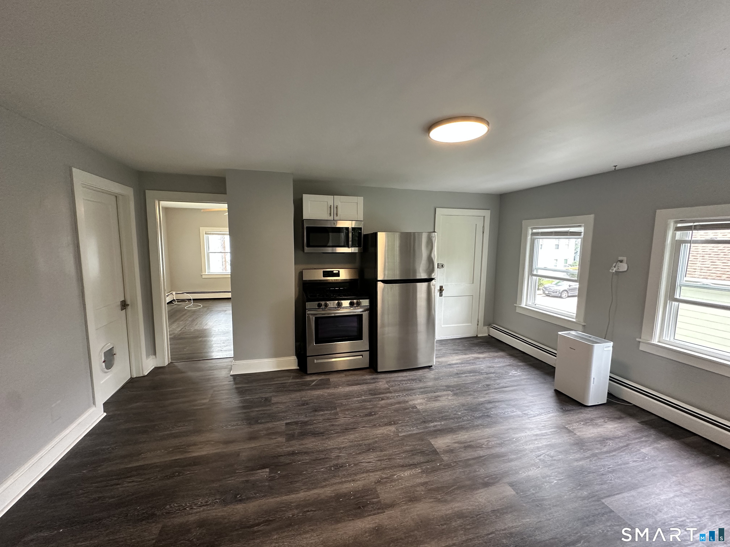 Stonington CT, 18 Noyes Ave (Pawcatuck) Avenue, Unit 2