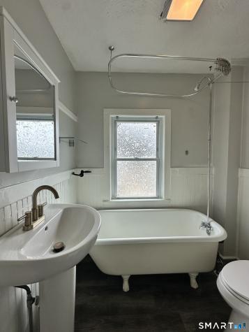18 Noyes Ave (Pawcatuck) Avenue Stonington CT 06378