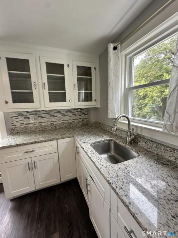 18 Noyes Ave (Pawcatuck) Avenue Stonington CT 06378