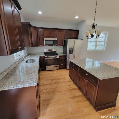 19 Oak Meadows Drive Brookfield CT 06804