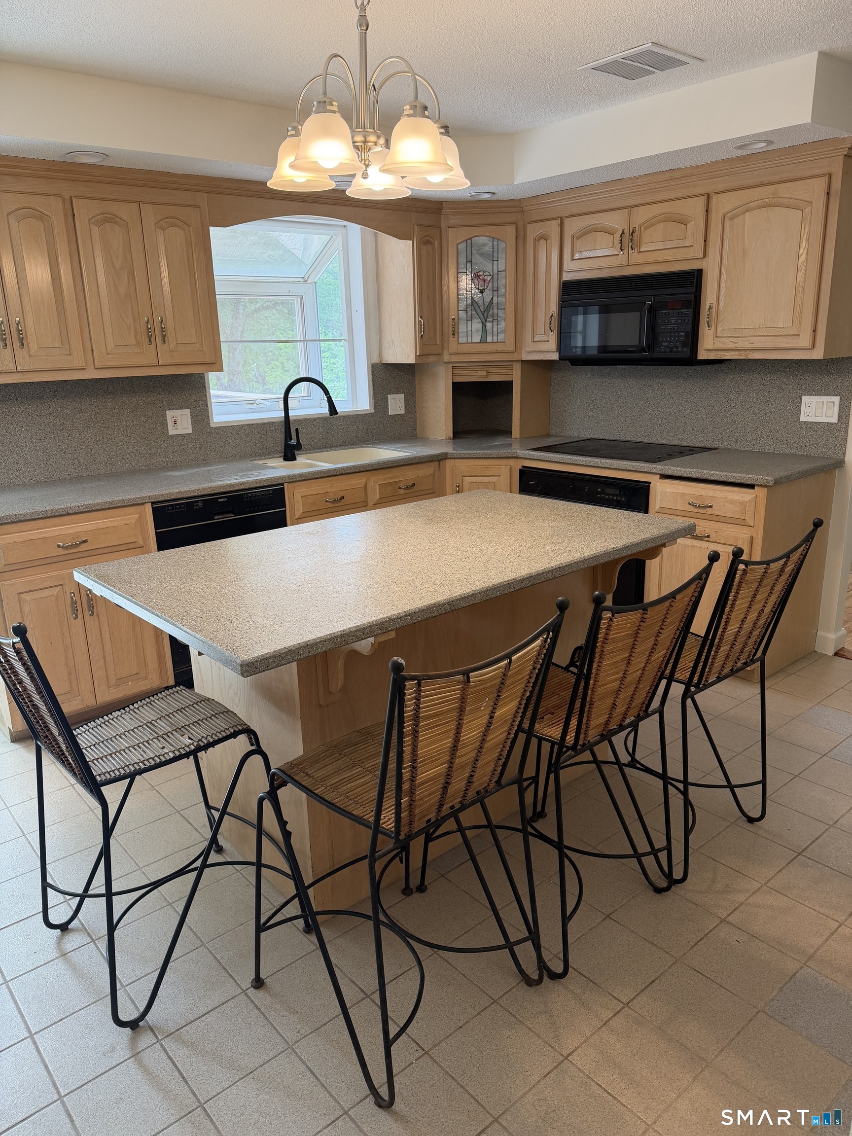 60 Mohegan Trail South Windsor CT 06074