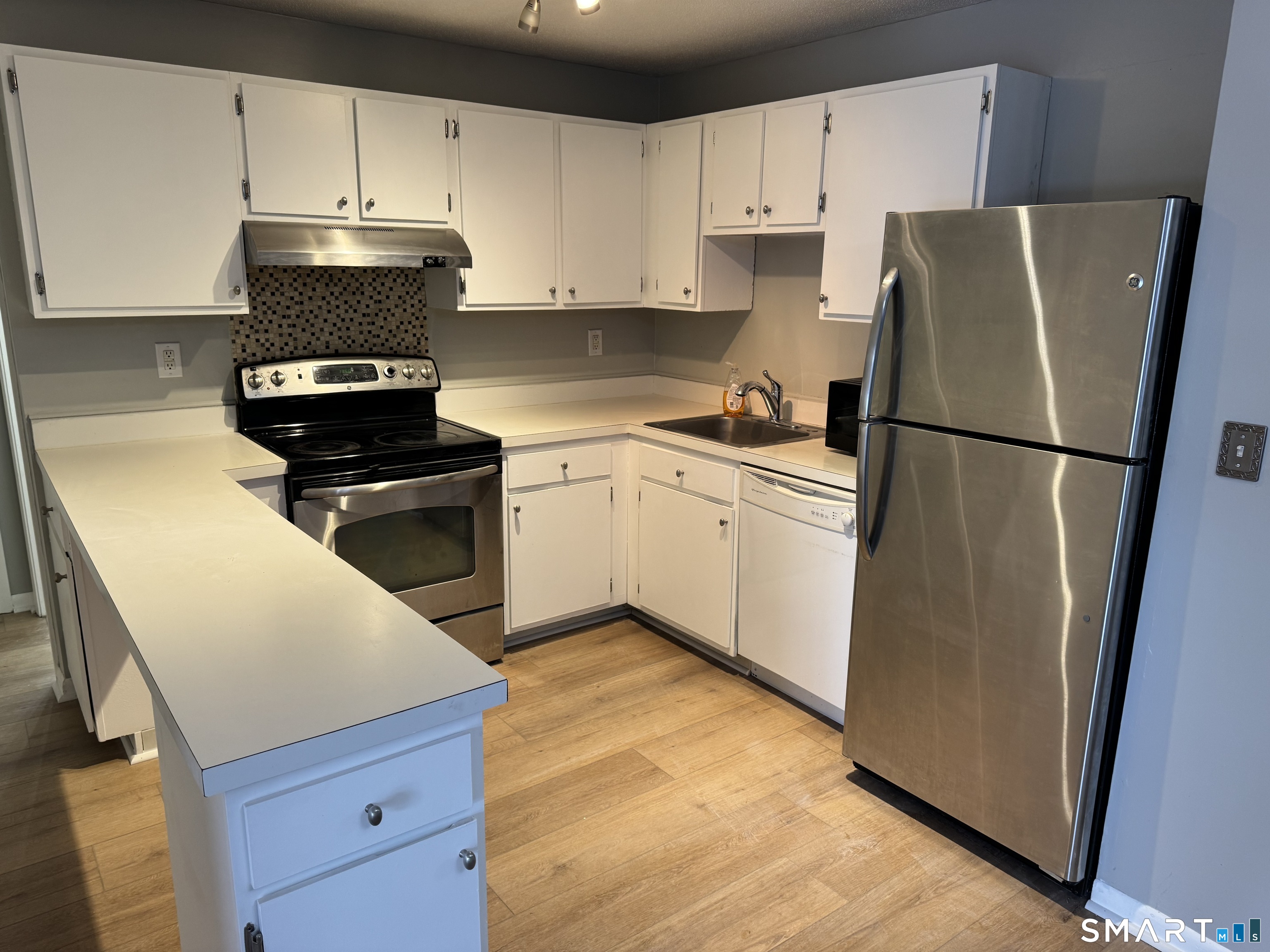 2202 Harbor View Drive Rocky Hill CT 06067