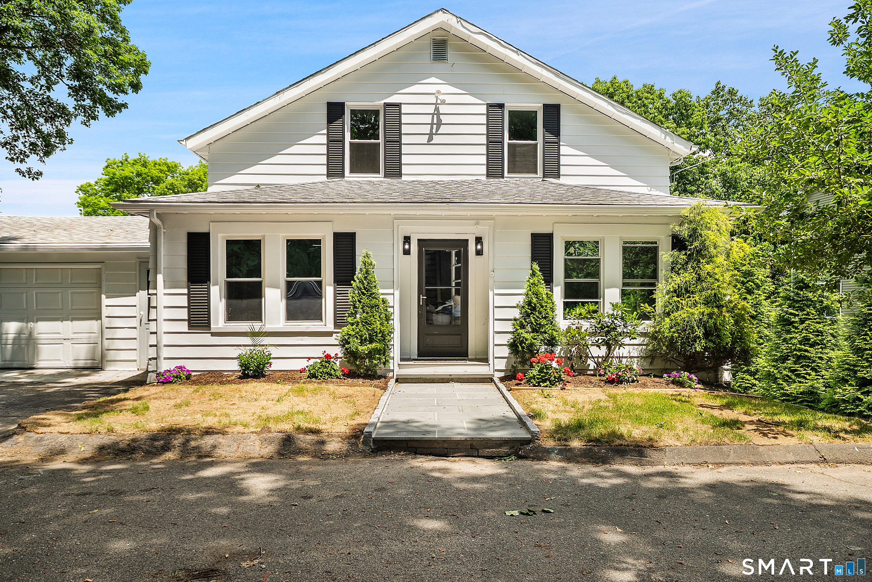 275 Riverview Avenue Shelton CT 06484
