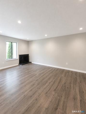 12 Greenbrair Drive Farmington CT 06032