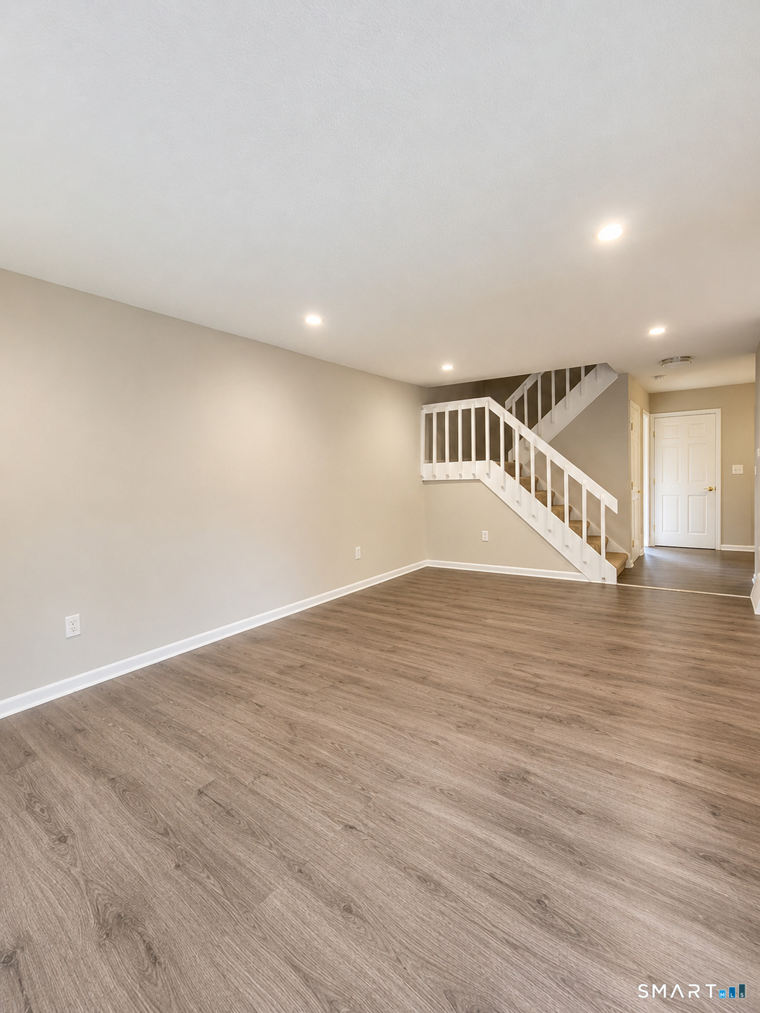 12 Greenbrair Drive Farmington CT 06032