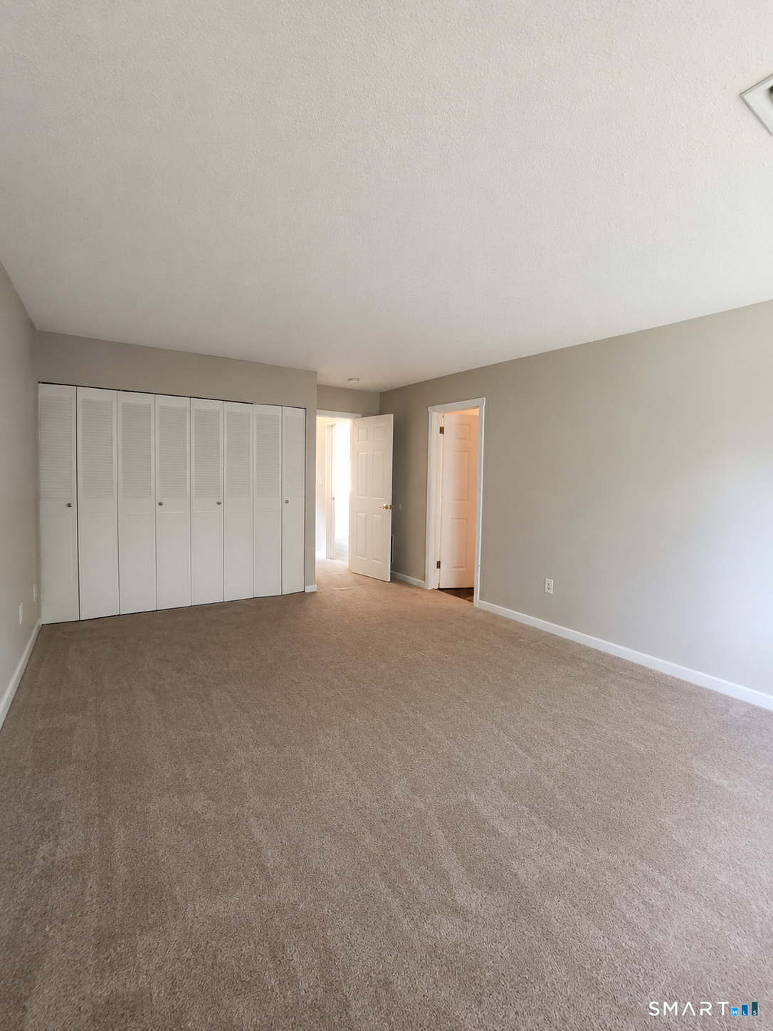 12 Greenbrair Drive Farmington CT 06032