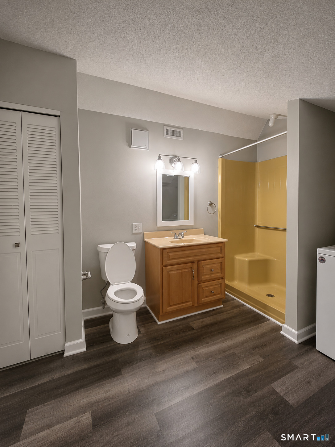 12 Greenbrair Drive Farmington CT 06032