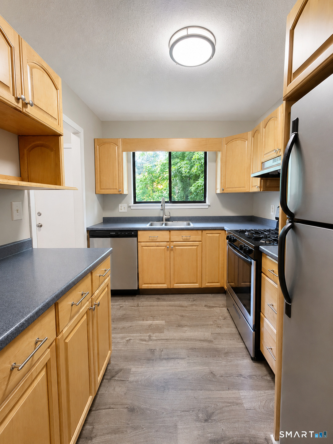 12 Greenbrair Drive Farmington CT 06032