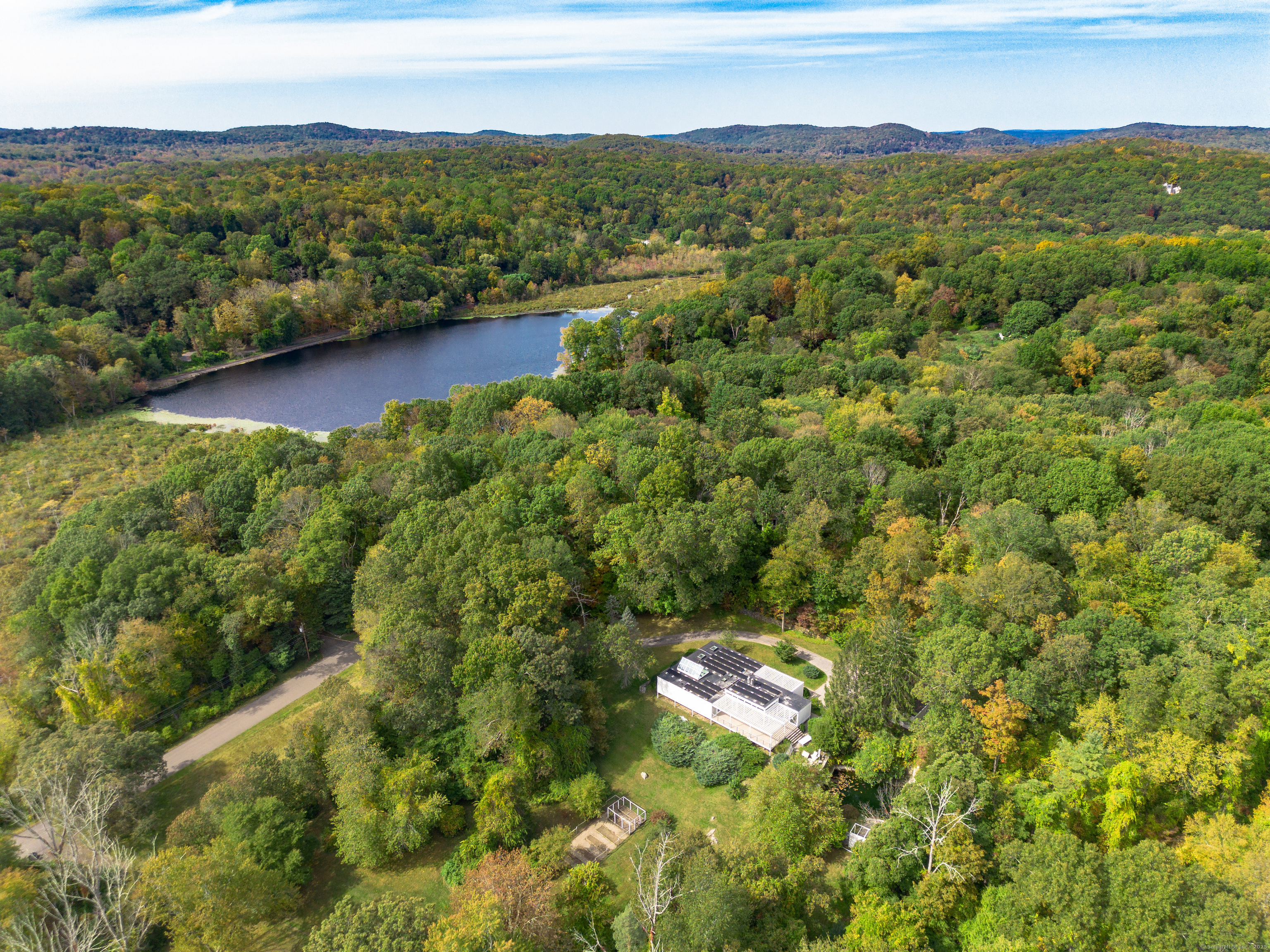 26 Chalburn Road Redding CT 06896