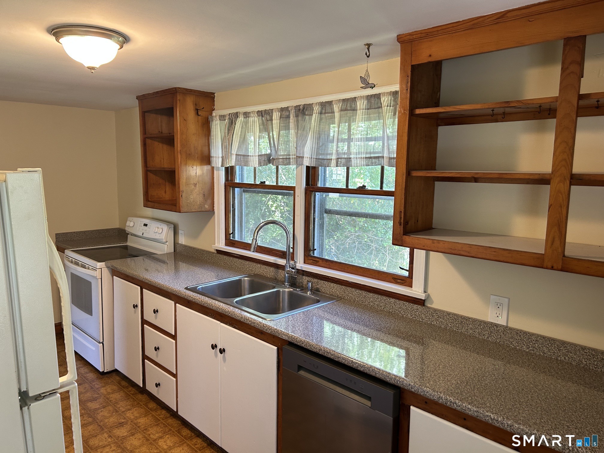 15 Riverview Road Mansfield CT 06250