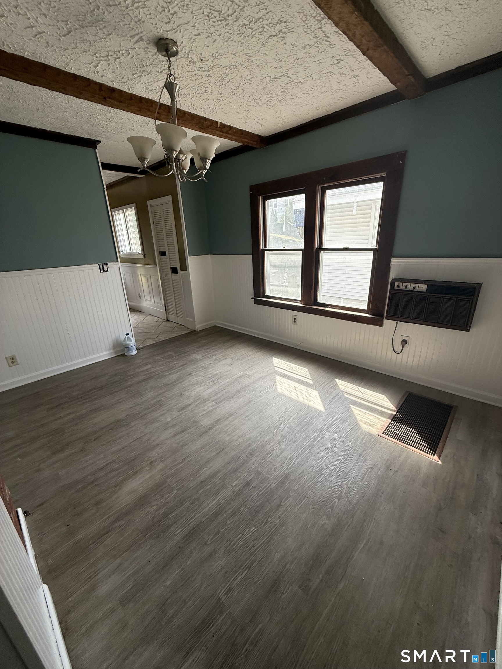 34 Homeside Avenue West Haven CT 06516