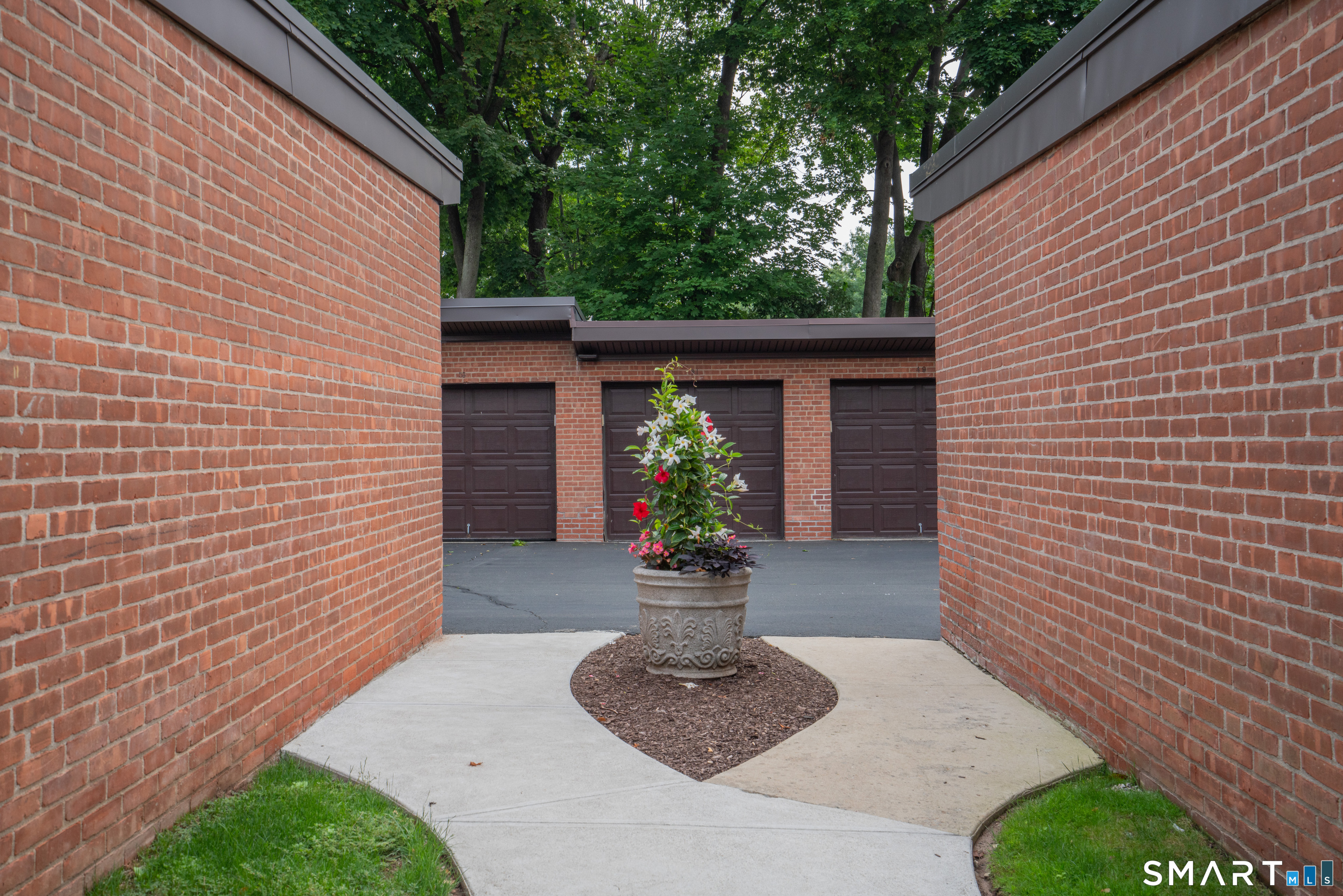 20 Outlook Avenue West Hartford CT 06119