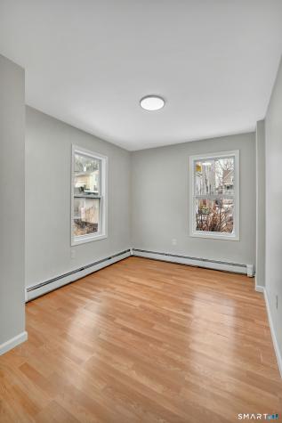 124 Central Avenue Waterbury CT 06702