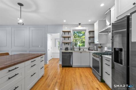38 Beecher Place New Haven CT 06512