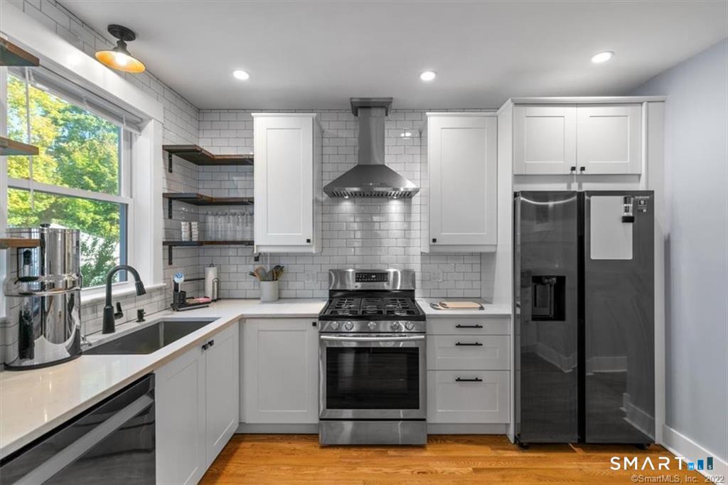 38 Beecher Place New Haven CT 06512