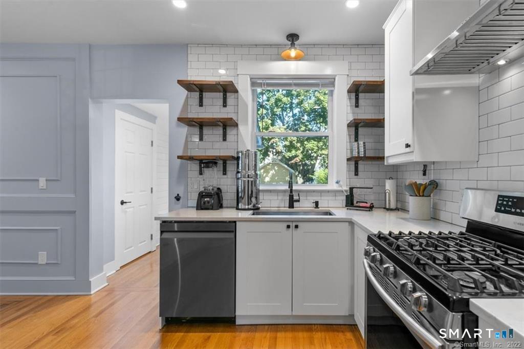 38 Beecher Place New Haven CT 06512