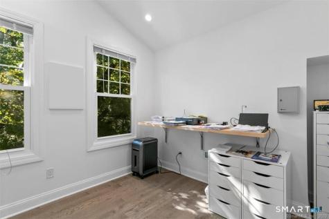 38 Beecher Place New Haven CT 06512