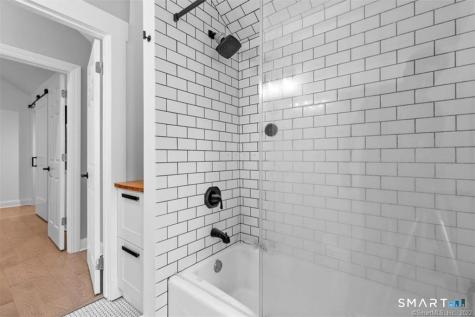38 Beecher Place New Haven CT 06512