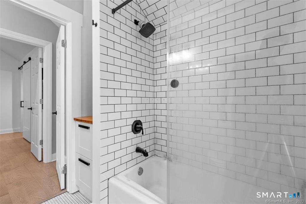 38 Beecher Place New Haven CT 06512