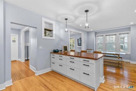 38 Beecher Place New Haven CT 06512