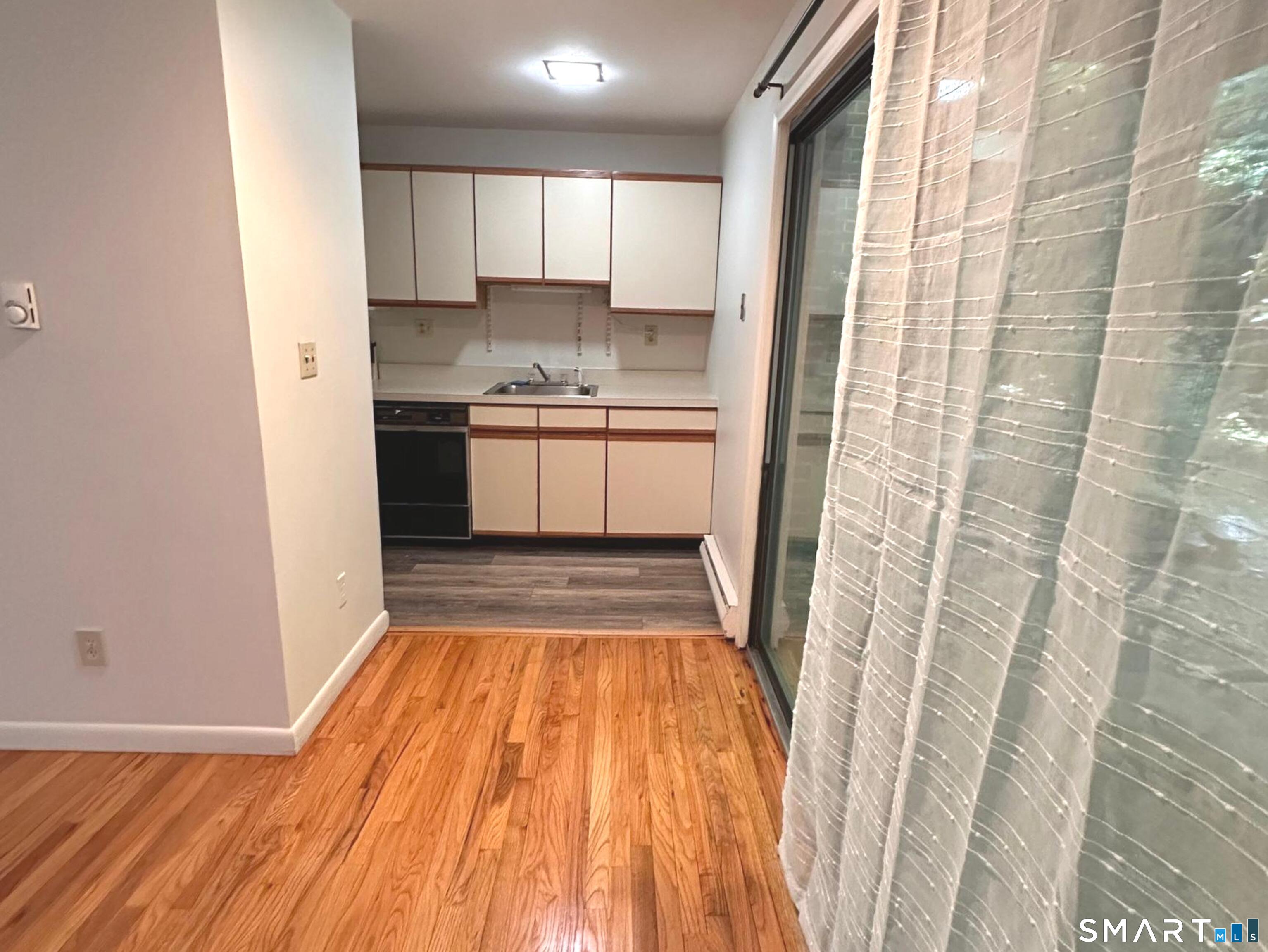 1634 Farmington Avenue Farmington CT 06085