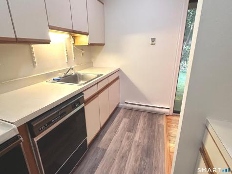 1634 Farmington Avenue Farmington CT 06085