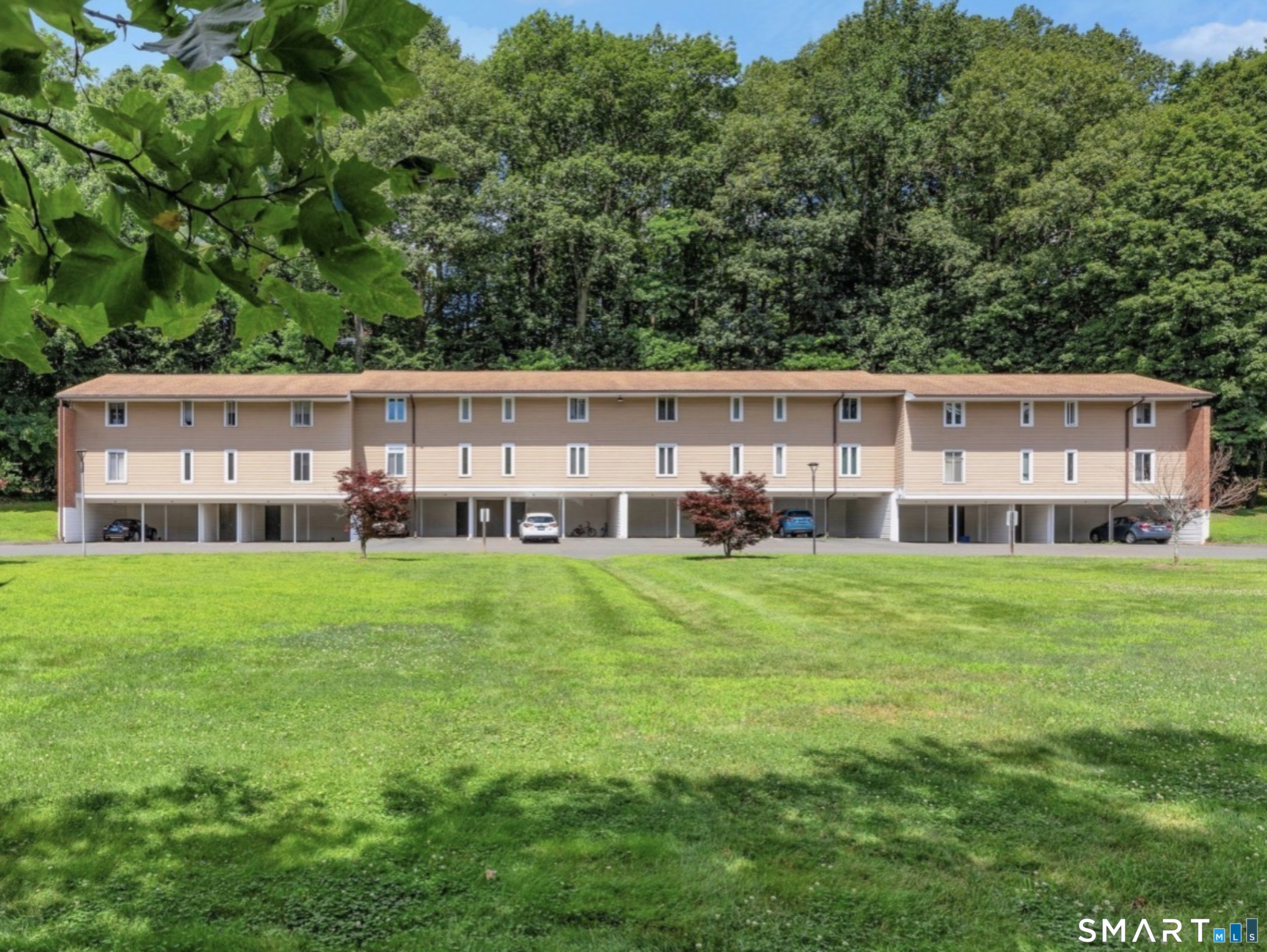 1634 Farmington Avenue Farmington CT 06085