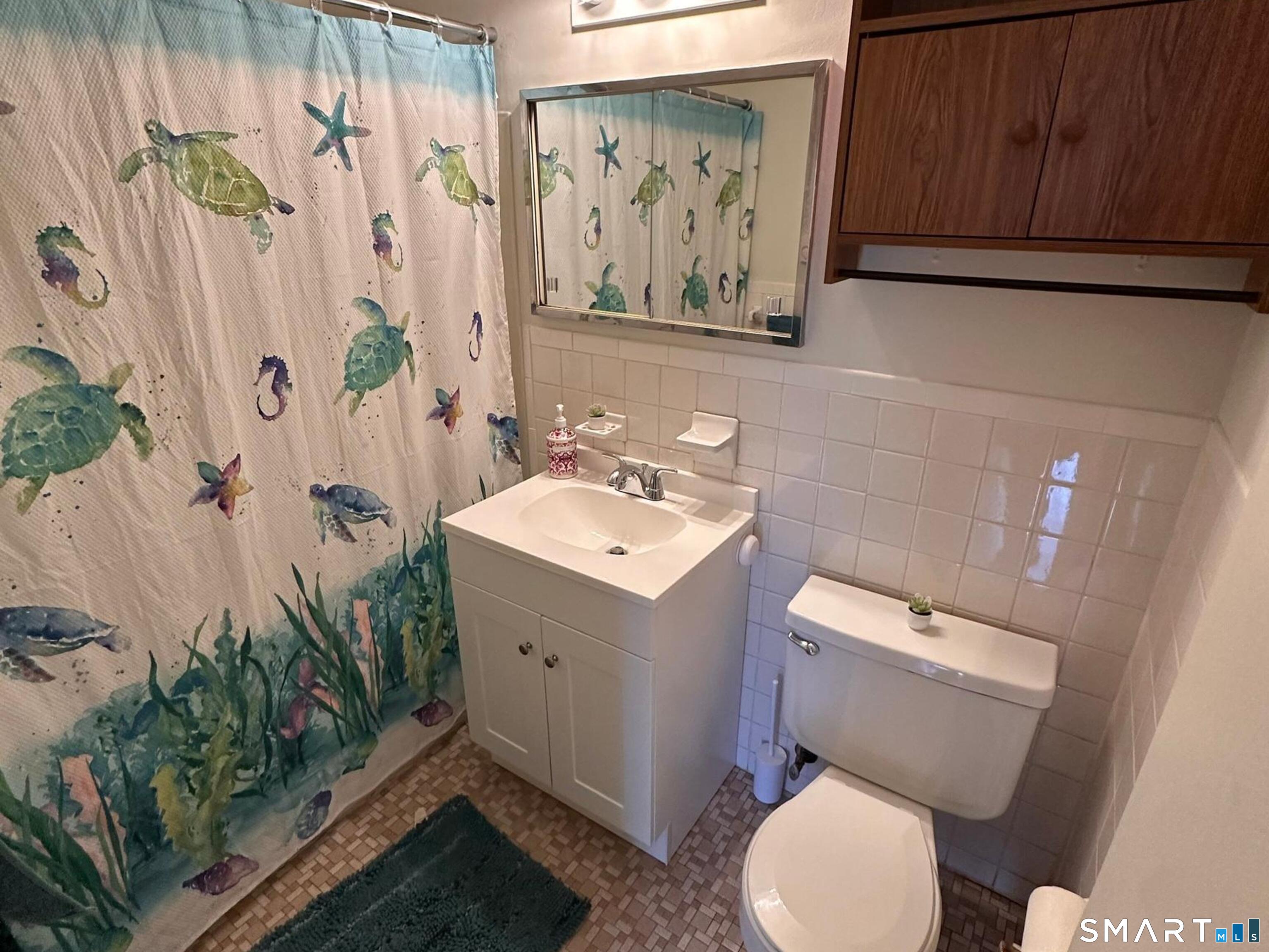 1634 Farmington Avenue Farmington CT 06085