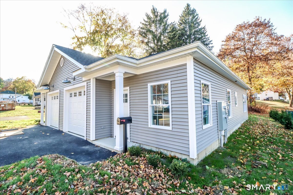 2-8 Cindy Lane Bethel CT 06801