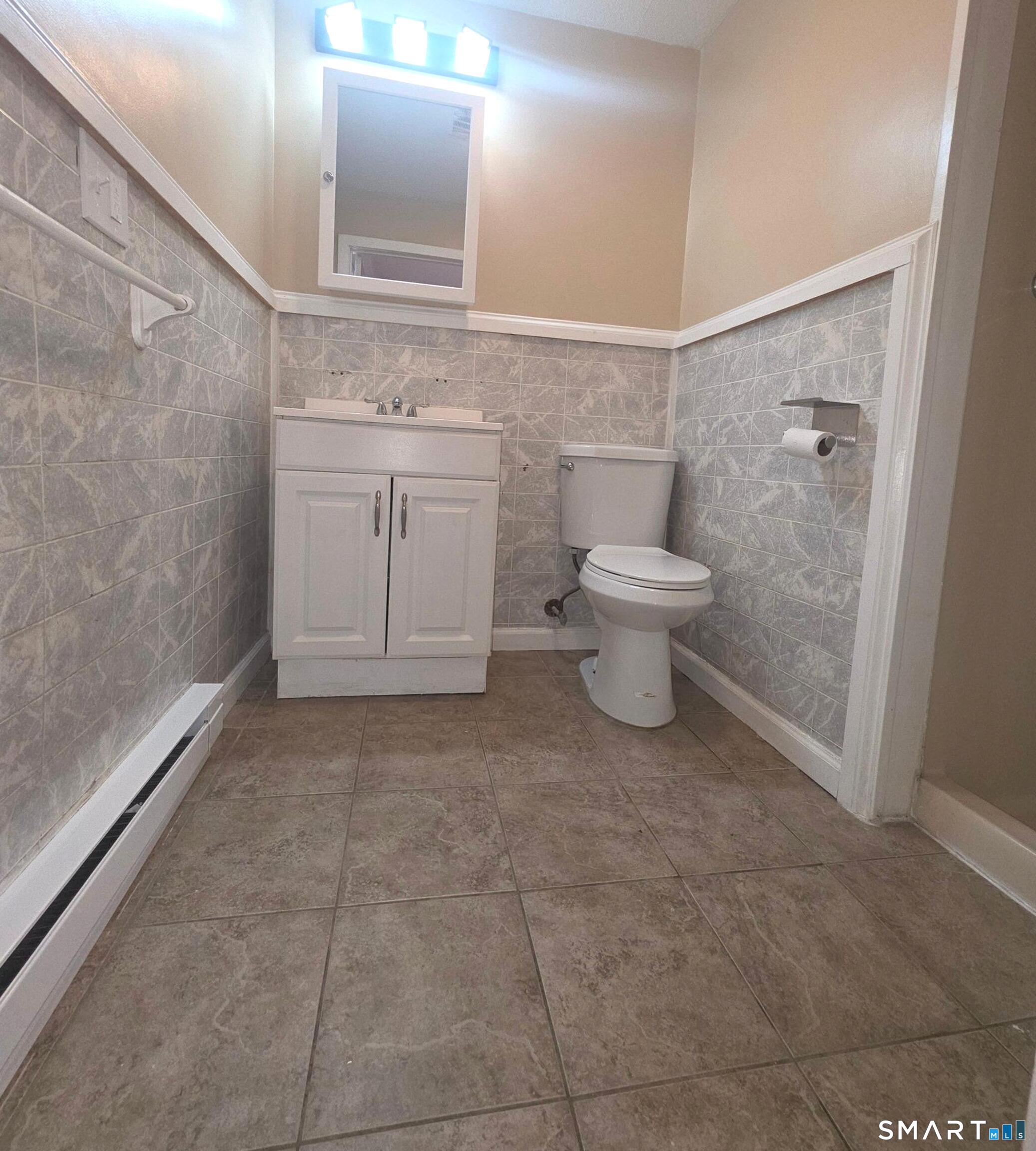 153 Tudor Street Waterbury CT 06704