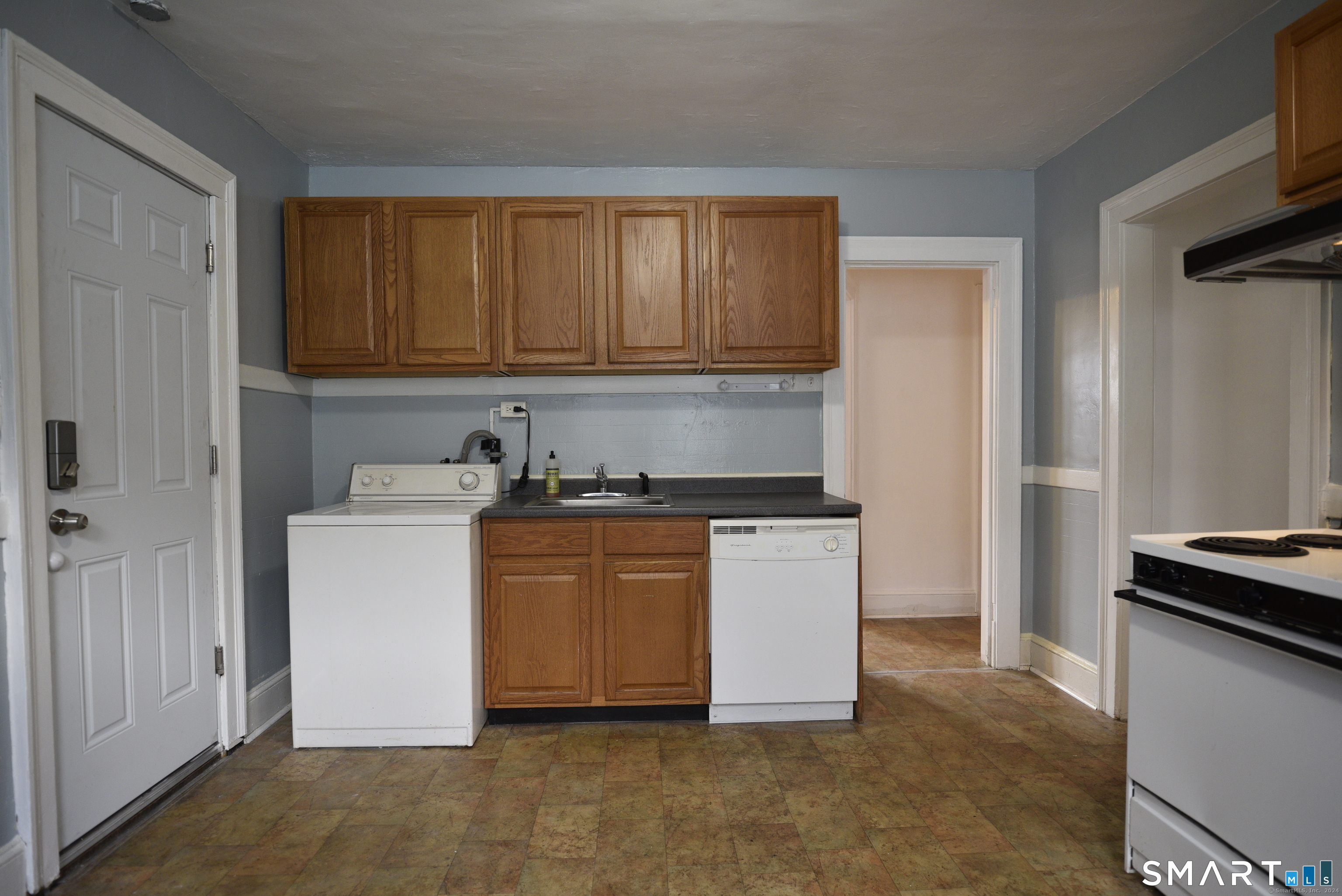 214 Quaker South Lane West Hartford CT 06119
