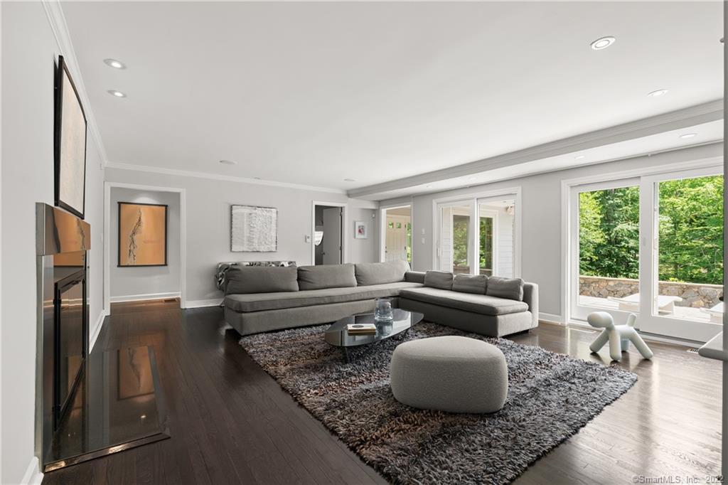117 Tobys Lane New Canaan CT 06840