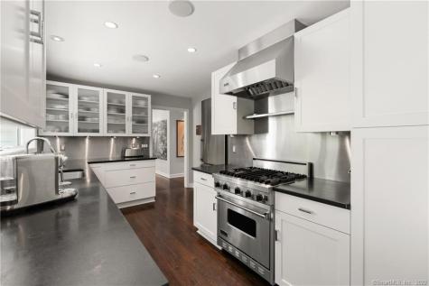 117 Tobys Lane New Canaan CT 06840