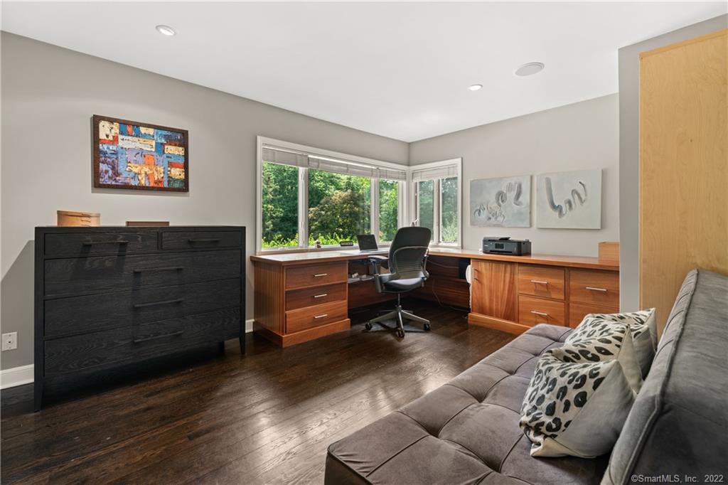 117 Tobys Lane New Canaan CT 06840