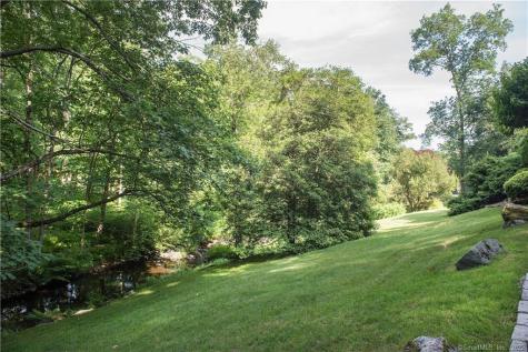 117 Tobys Lane New Canaan CT 06840