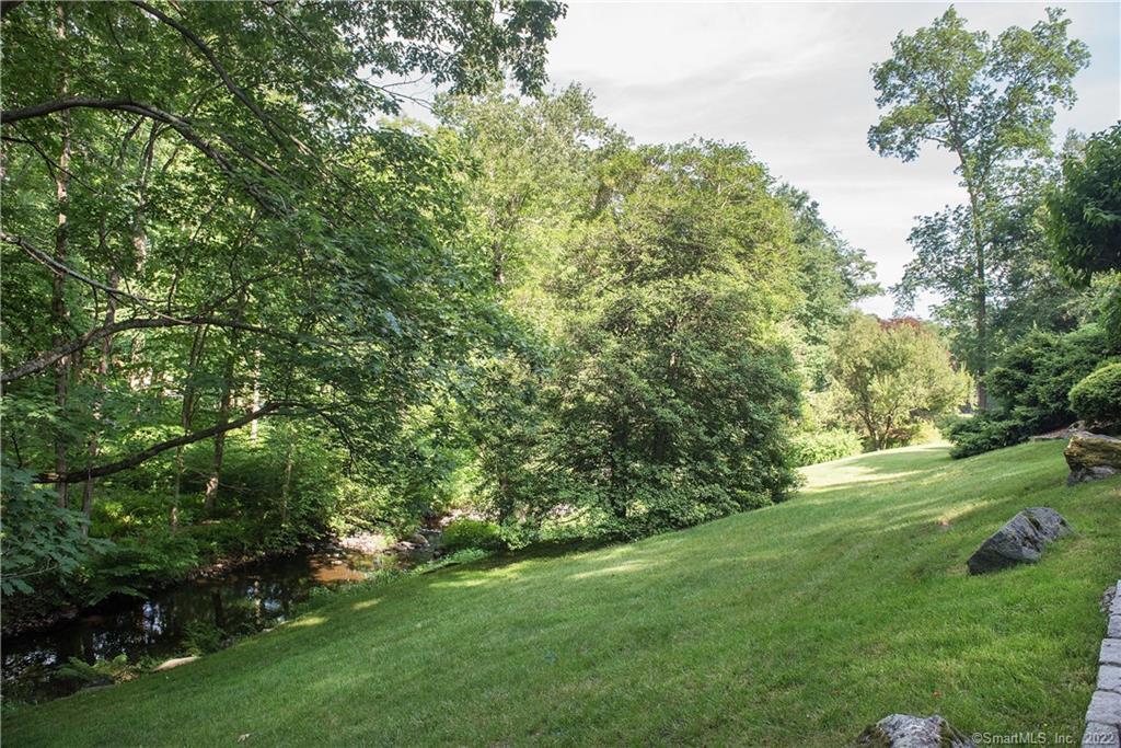 117 Tobys Lane New Canaan CT 06840