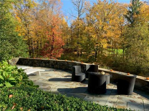 117 Tobys Lane New Canaan CT 06840
