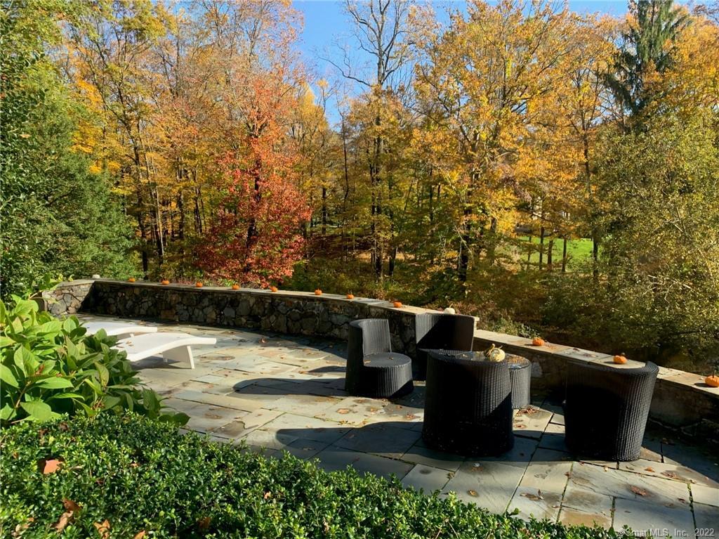 117 Tobys Lane New Canaan CT 06840