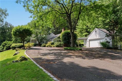 117 Tobys Lane New Canaan CT 06840