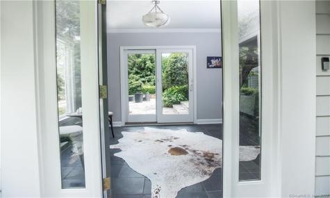 117 Tobys Lane New Canaan CT 06840